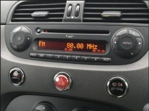 クーラーの吹き出し口から出る冷風がなんとありがたいことか・・