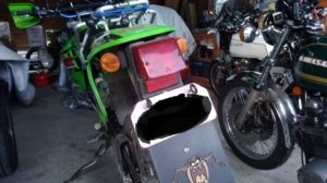 KDX125SRのリア周りの樹脂は全部シリコンスプレーしてやった