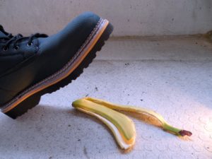 こういう事故でも頭打たないとは限らない