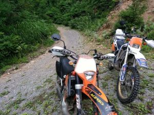KTM125EXCのクラッチ側の画像がないわ・・