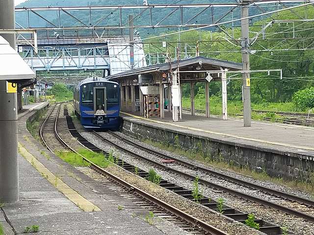 妙高高原駅で見た素敵な列車。