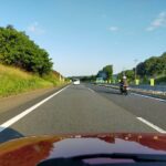高速道路をマナーよく走る単独ライダーはかっこいいのです。