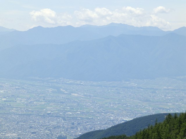 裏ビーナスから松本平を望む。