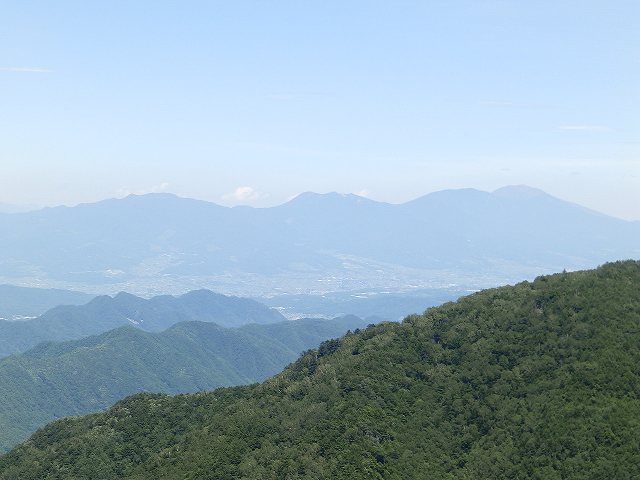 裏ビーナスから上田方面を望む。