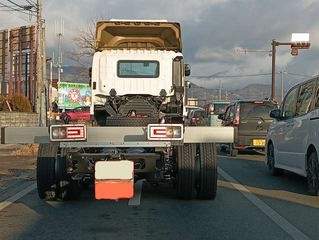 トラックヘッドだけだと速いけどやっぱり前は見えない。