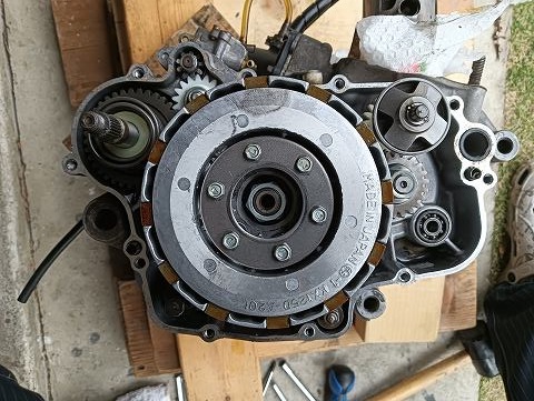 KDX125SR2号機のエンジン。
