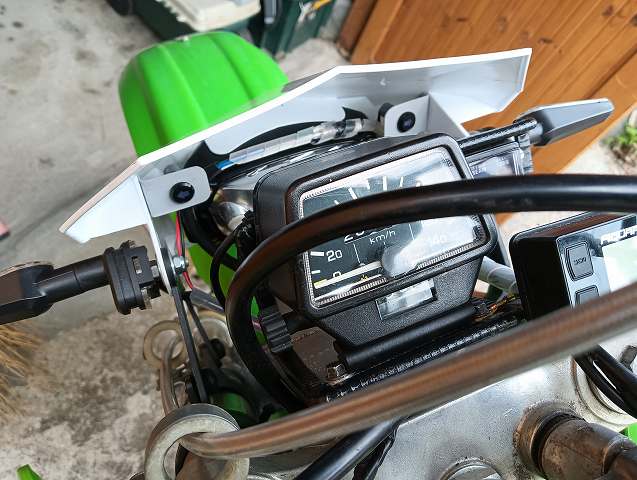 KDX125SR2号機のウインカーインジケータ。