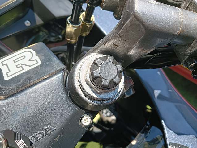 VT250FHのセミエアフォーク。