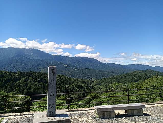 馬籠宿展望台。