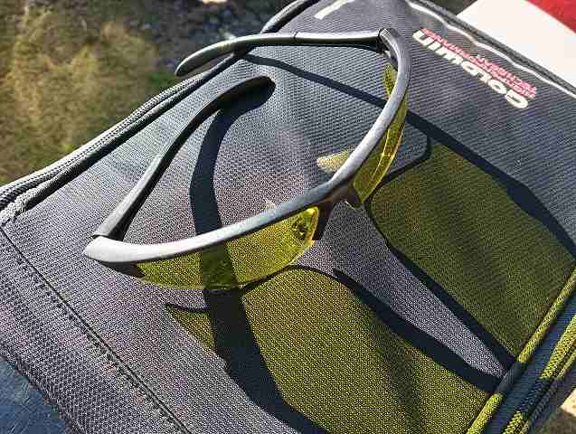 バイクに乗るときは眼鏡しようぜ！