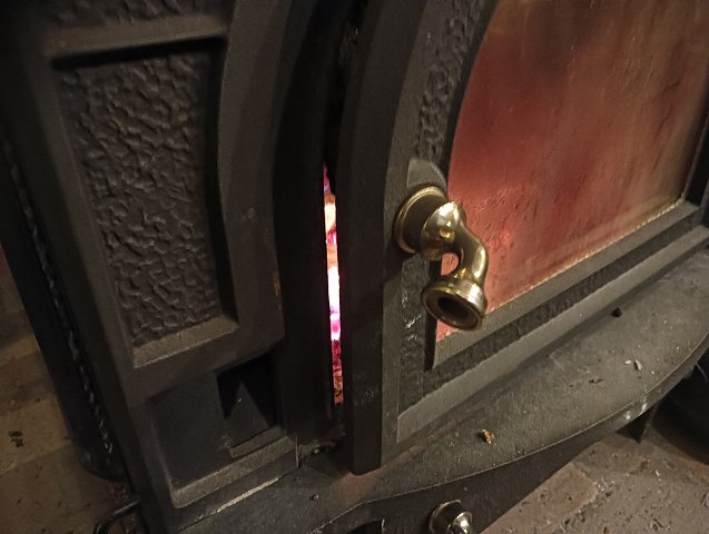 薪ストーブの空気導入口。