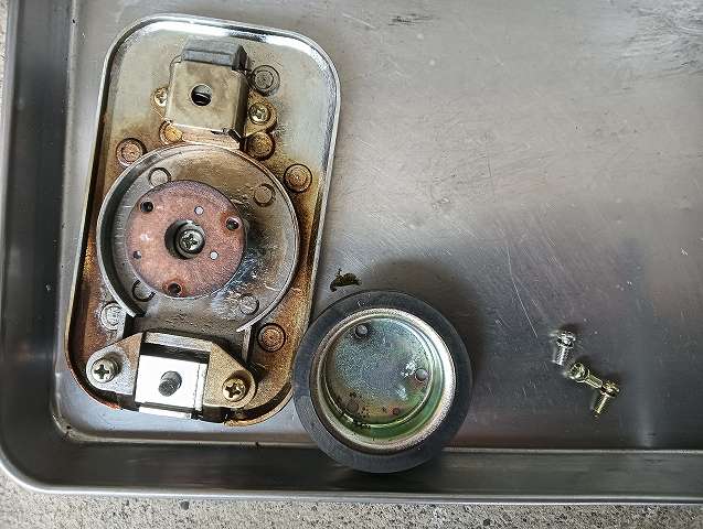 Z1-Rのタンクキャップ。