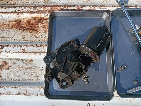 ラパンSSの純正ワイパーモーター。