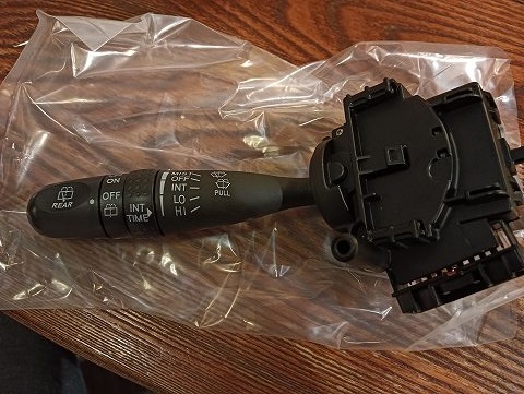 ラパンSSの上位互換ワイパースイッチ。